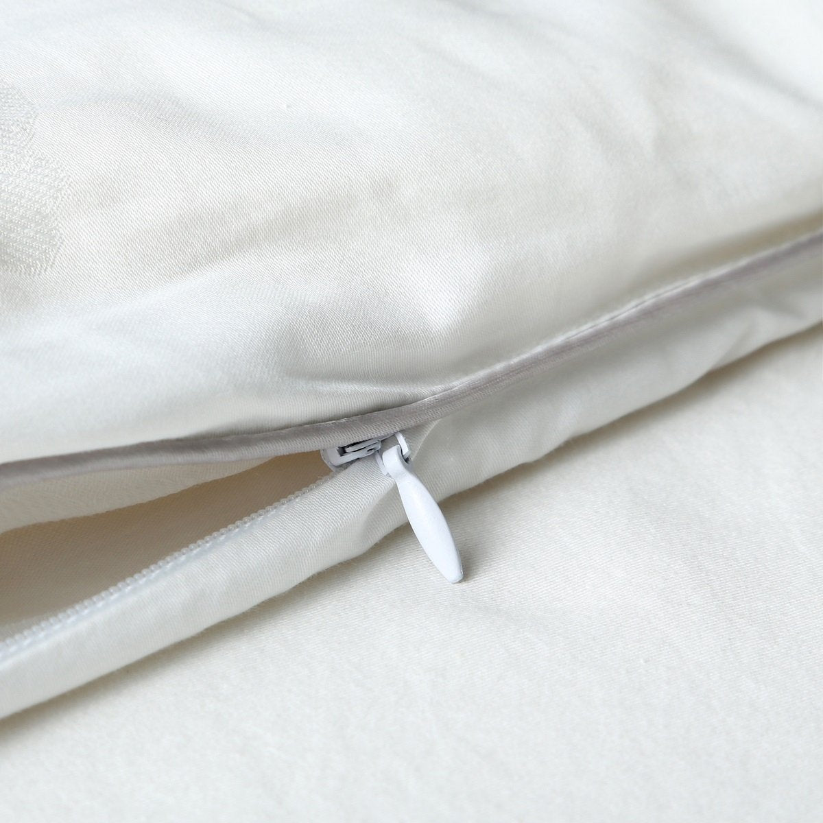 200 x 230 size Solid White Extra Weight Australian Wool Winter Duvet Insert