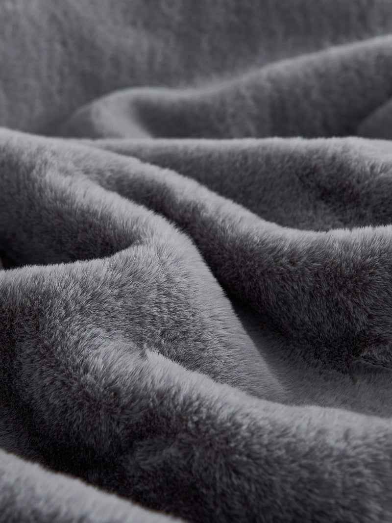 Stan Luxe Faux Fur Winter Blanket