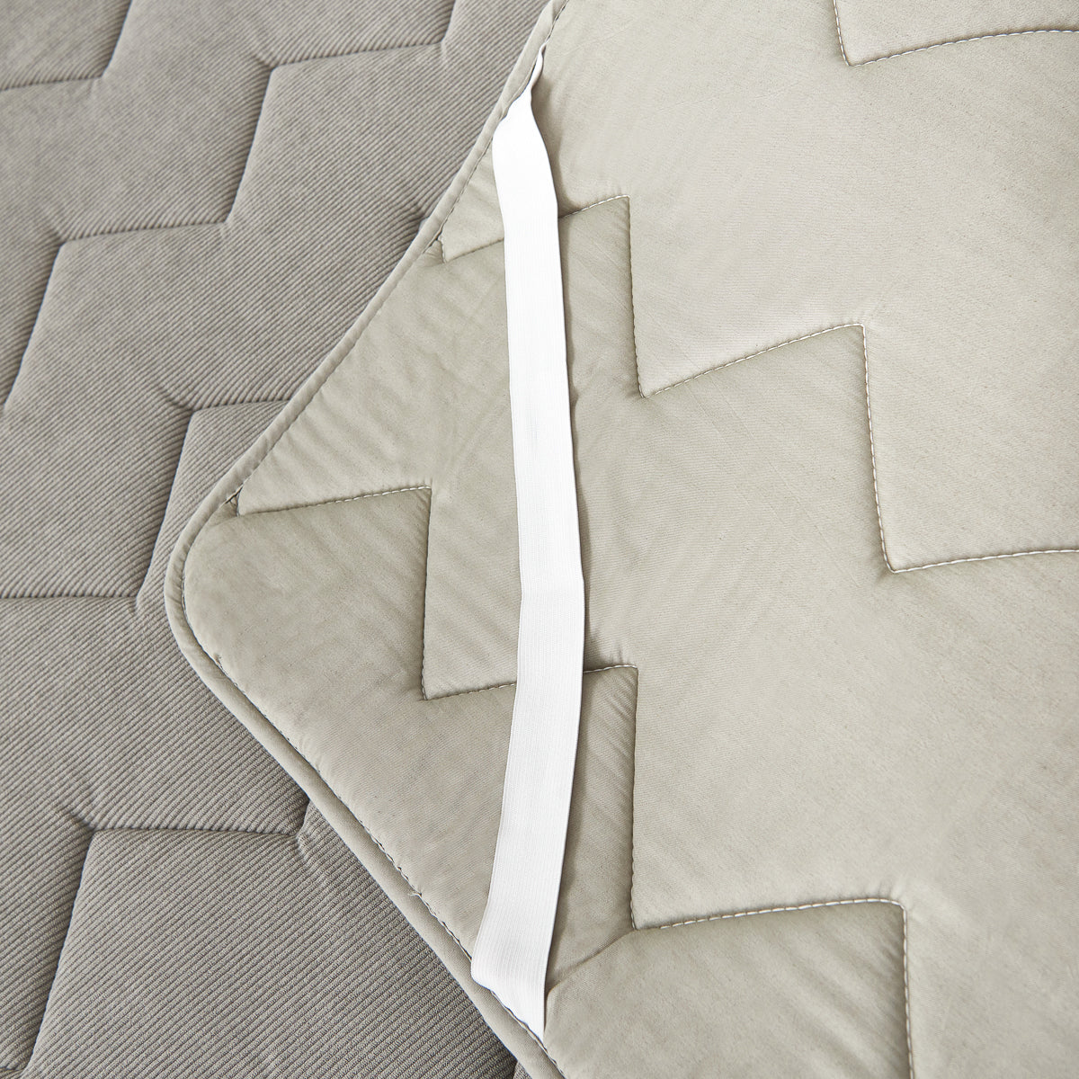 Sunya Corduroy Mattress Topper