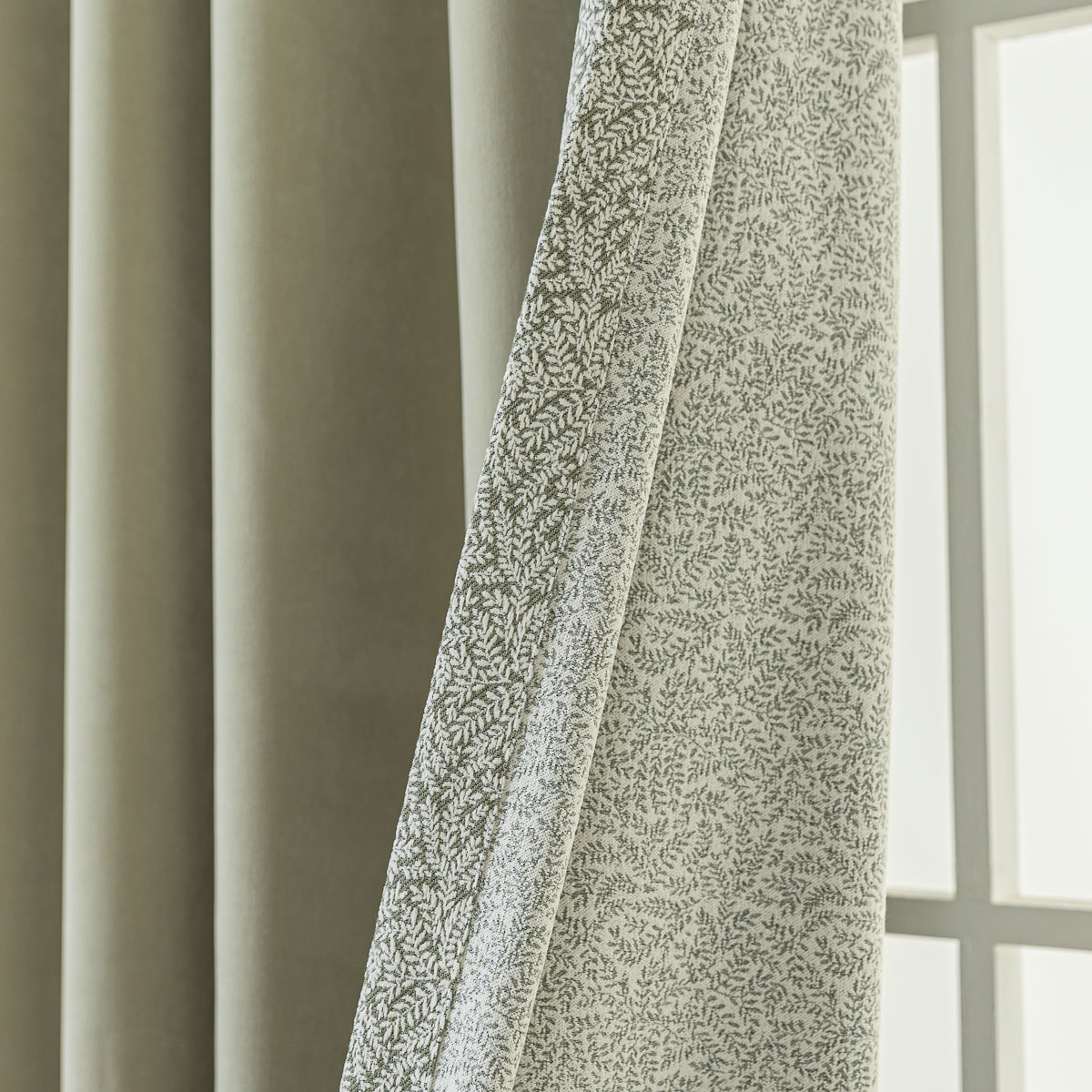 Verdure Leaf Jacquard Curtain