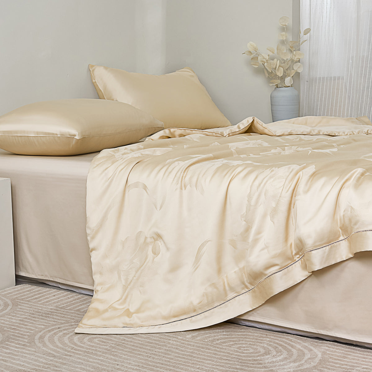 Phantom Gold Tencel™ Jacquard Light Comforter