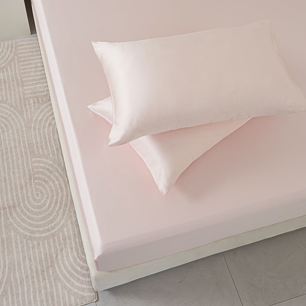 Dreamy Pink Tencel™ Fitted Sheet