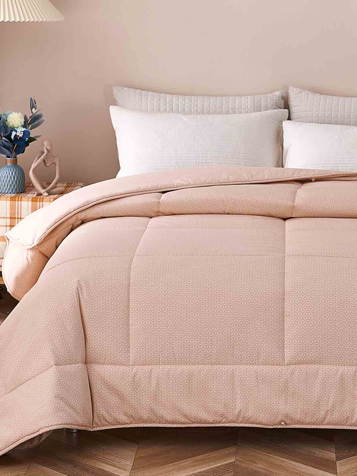 Zeta-Cream Pink Pattern Cotton All Season Comforter