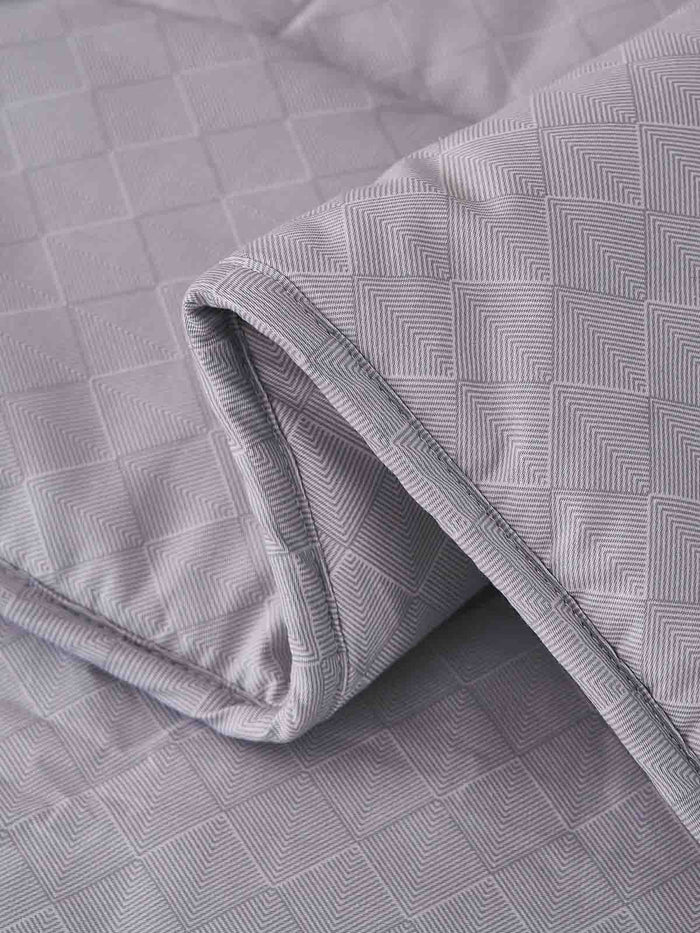 Alpha Glacier Gray Pattern Cotton All Season Comforter