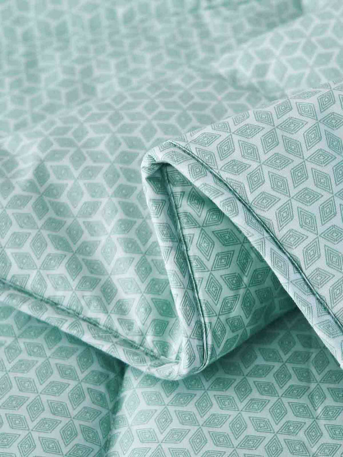 Lambda Milky Green Pattern Cotton All Season Comforter