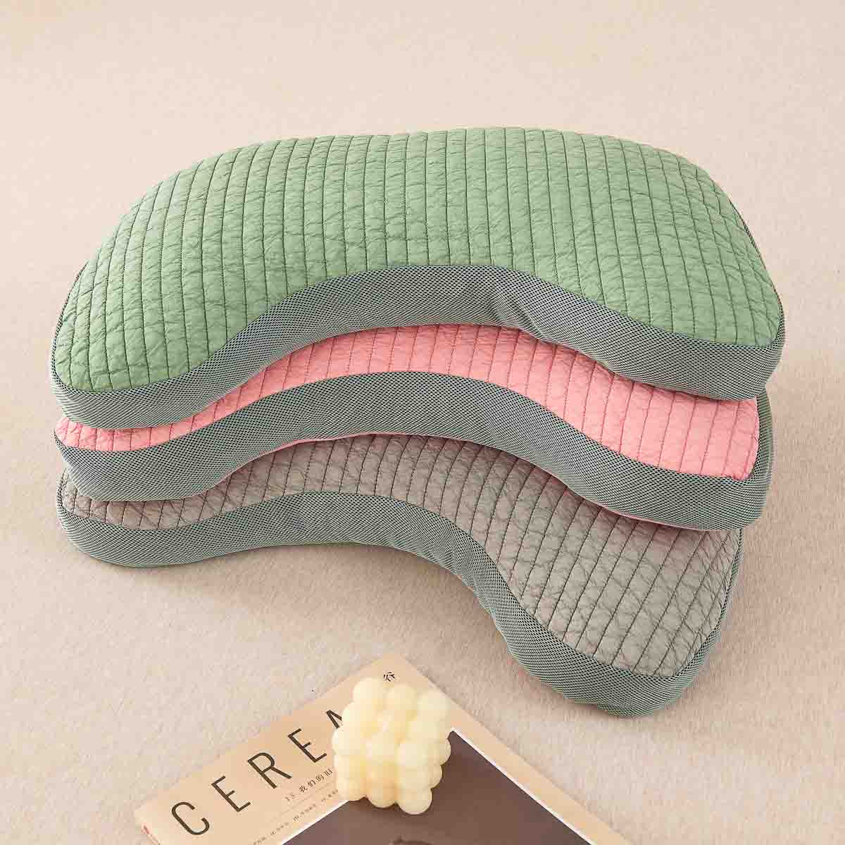 Crescent Buckwheat Neck Pillow