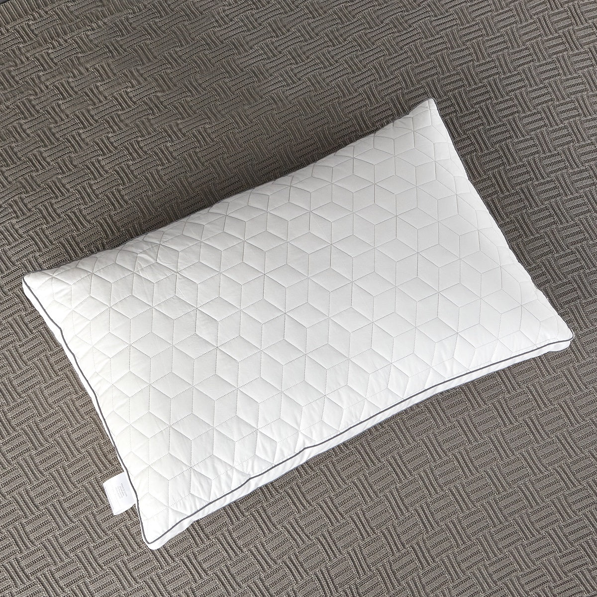 PiloMio Hypoallergenic Down Alternative Pillow