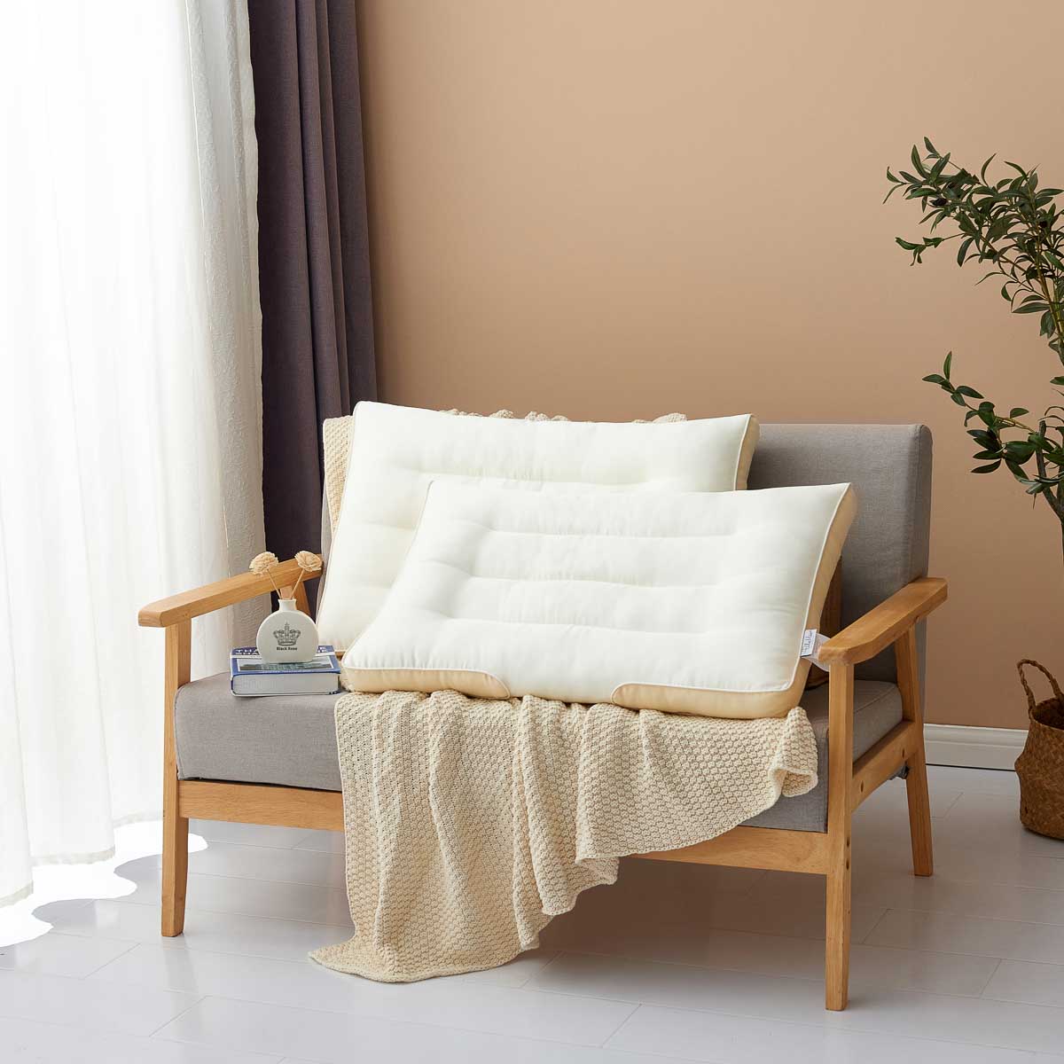 PiloMio® Soybean Neck Pillow